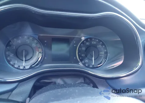 2015 Chrysler 200 S z USA, uszkodzony, nr VIN 1C3CCCBBXFN698461